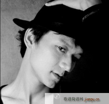 拼凑的世界简谱